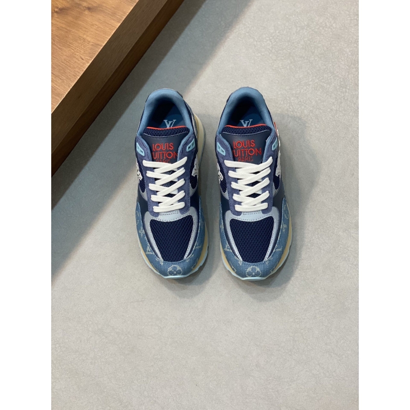 l**is V*t*n sneakers